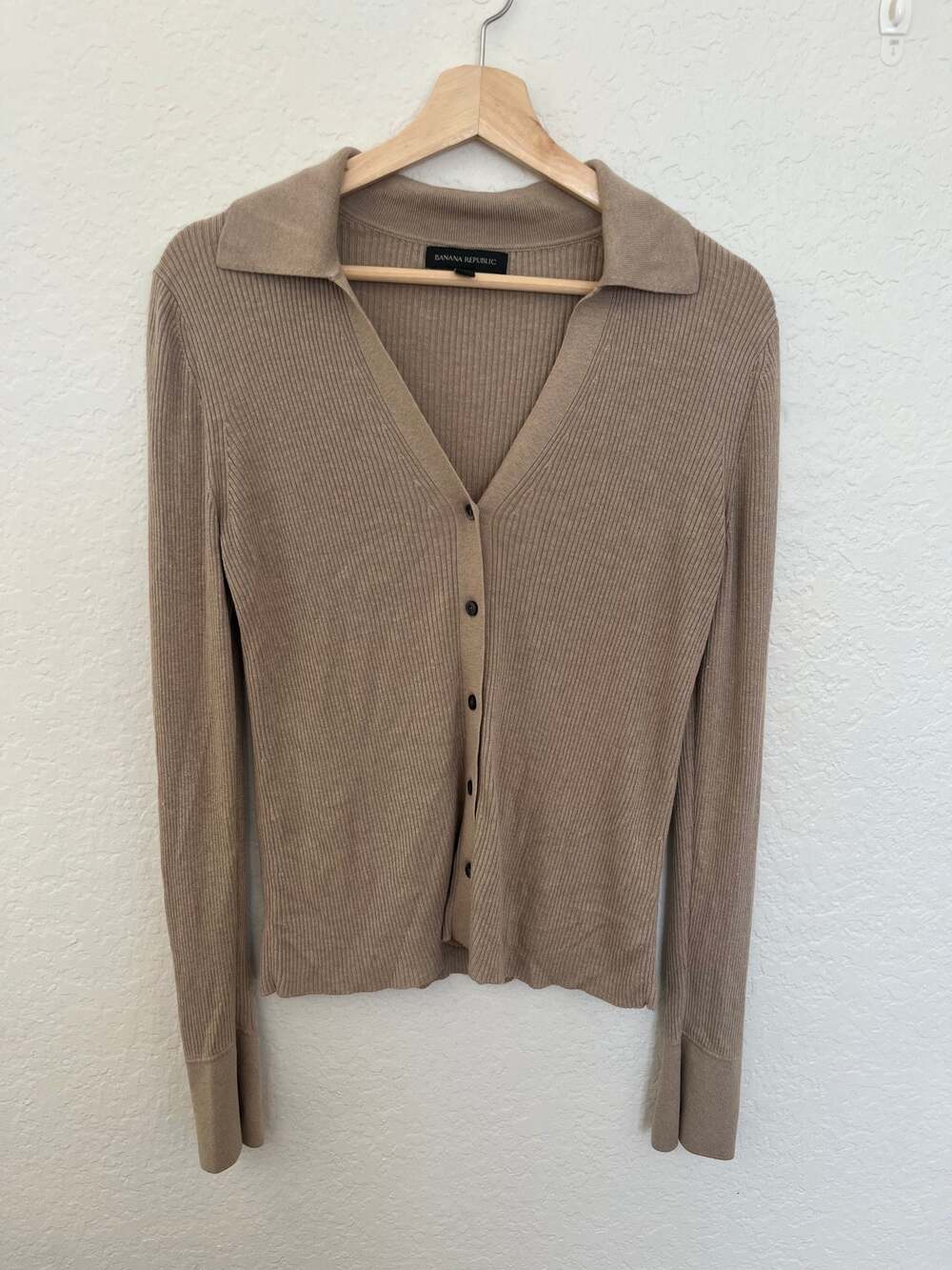 Banana Republic Ribbed Knit Collared Cardigan Sweater Beige M